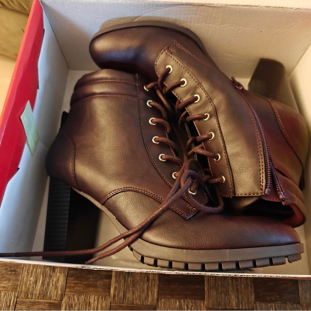 Women’s Boots